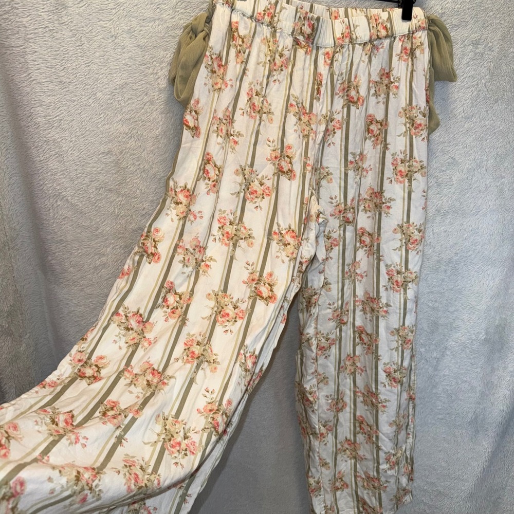 Urban Outfitters Floral Stripe Wide Leg Lounge Pants M Fairycore Whimsy Cottage